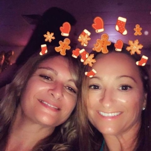 Meet your Posher, Hellynda - Picture 1 of 1